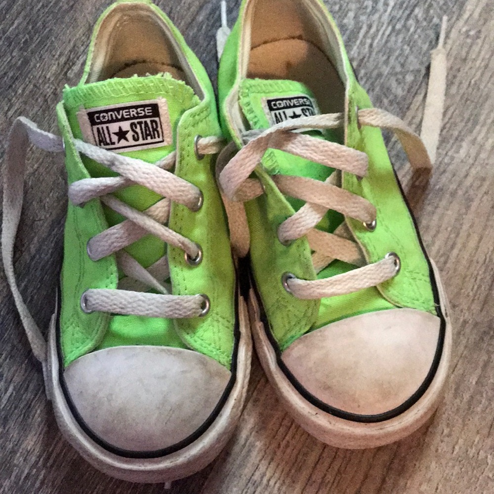 Lime green converse toddler shoes